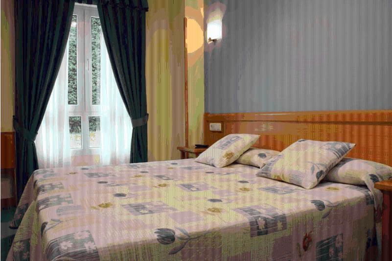 Hotel La Guindal Arriondas Zewnętrze zdjęcie